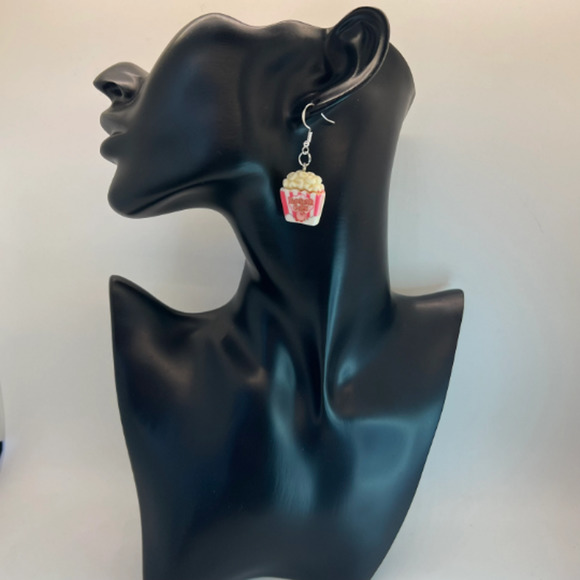 Kirby Food Earrings - Nintendo Earrings - Gamer Earrings - Food Earrings - Picture 10 of 10